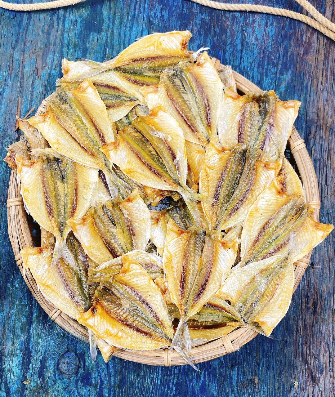 Dried Yellow Stripe Trevally (Yellowstripe Scad) Wholesale